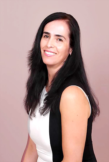 Gina Gonzalez, Certified Mobile Notary Public in Sacramento CA